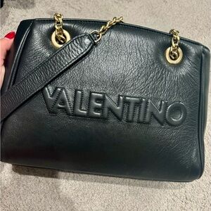 Authentic Mario Valentino medium shoulder bag. Gorgeous and in great condition!